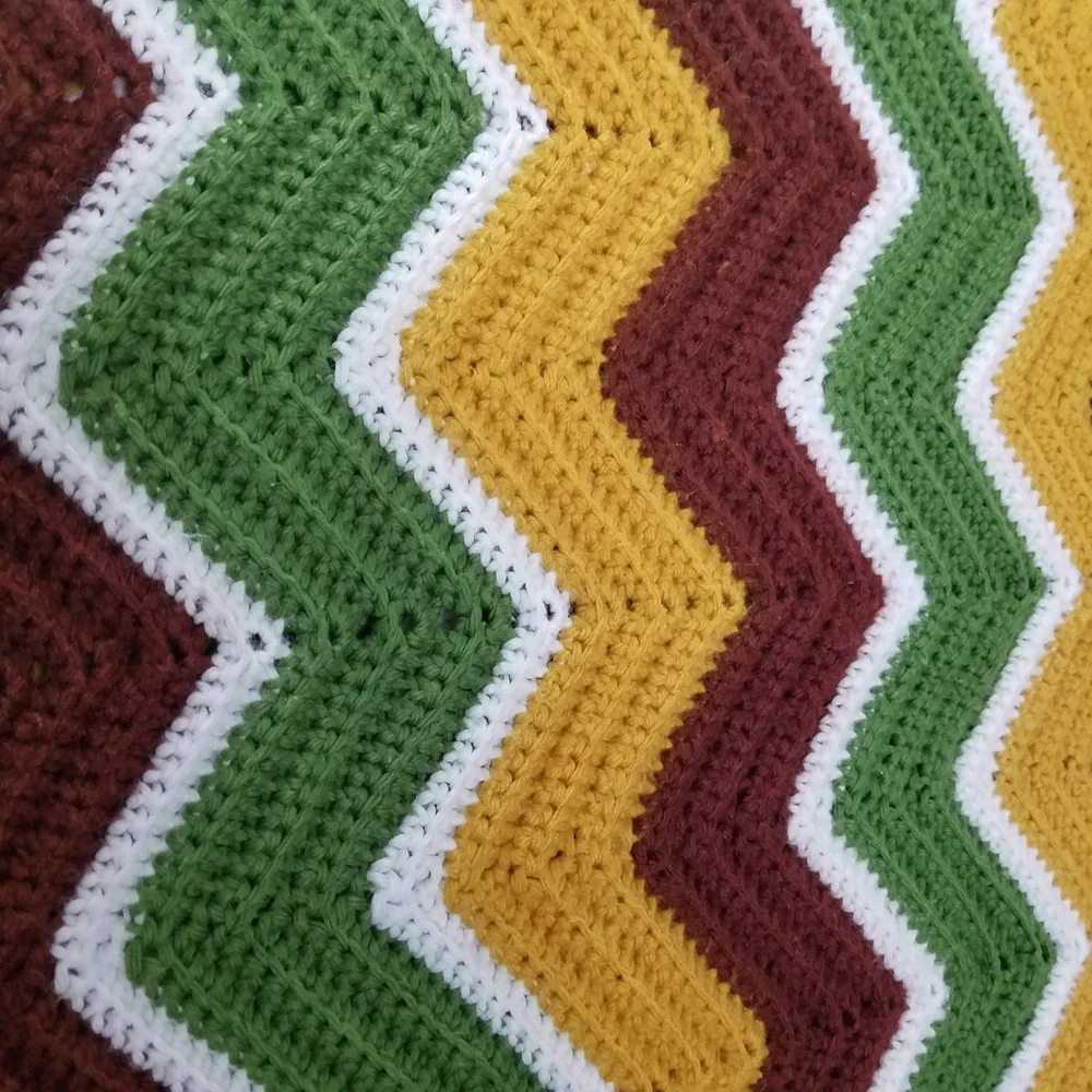 Vintage Crochet Throw Blanket Afghan Chevron Stripes Brown Gold Green White‎